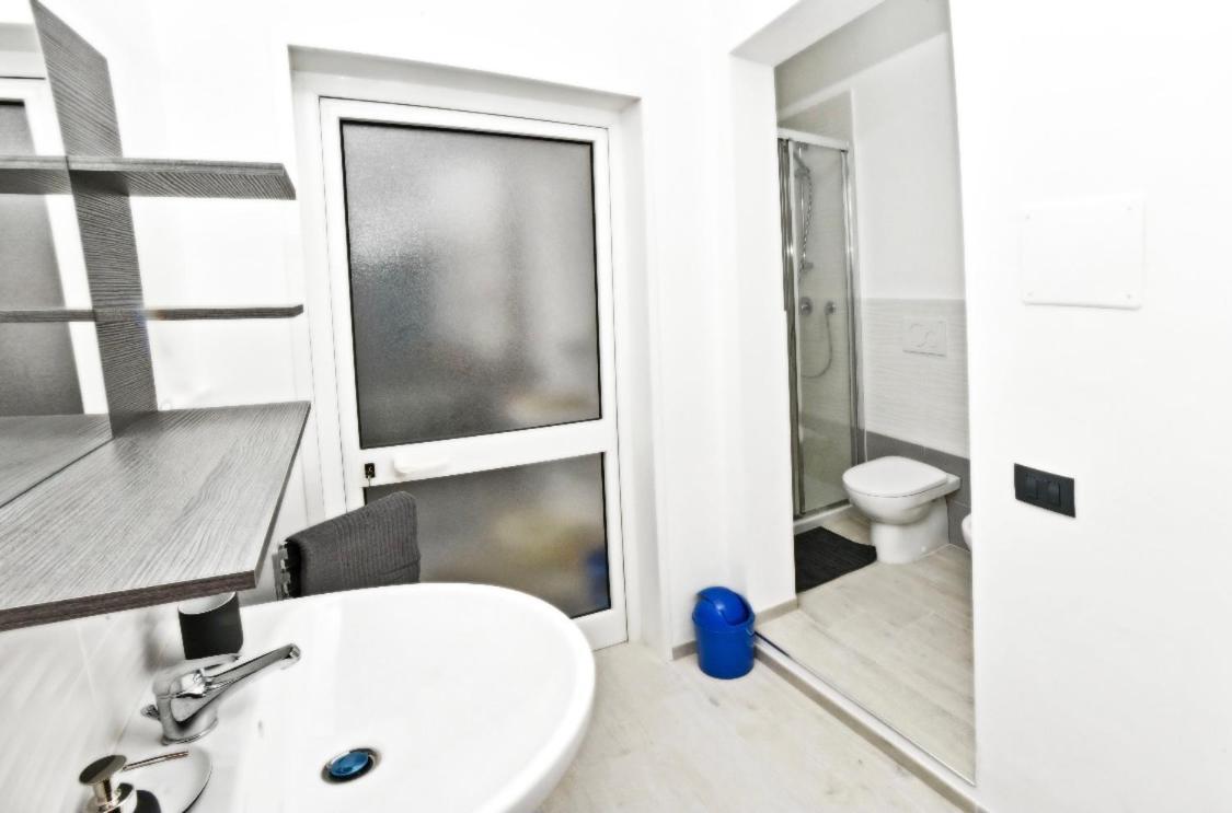 Borgo 98 Guest House Matrimoniale Con Bagno Privato Livorno Buitenkant foto